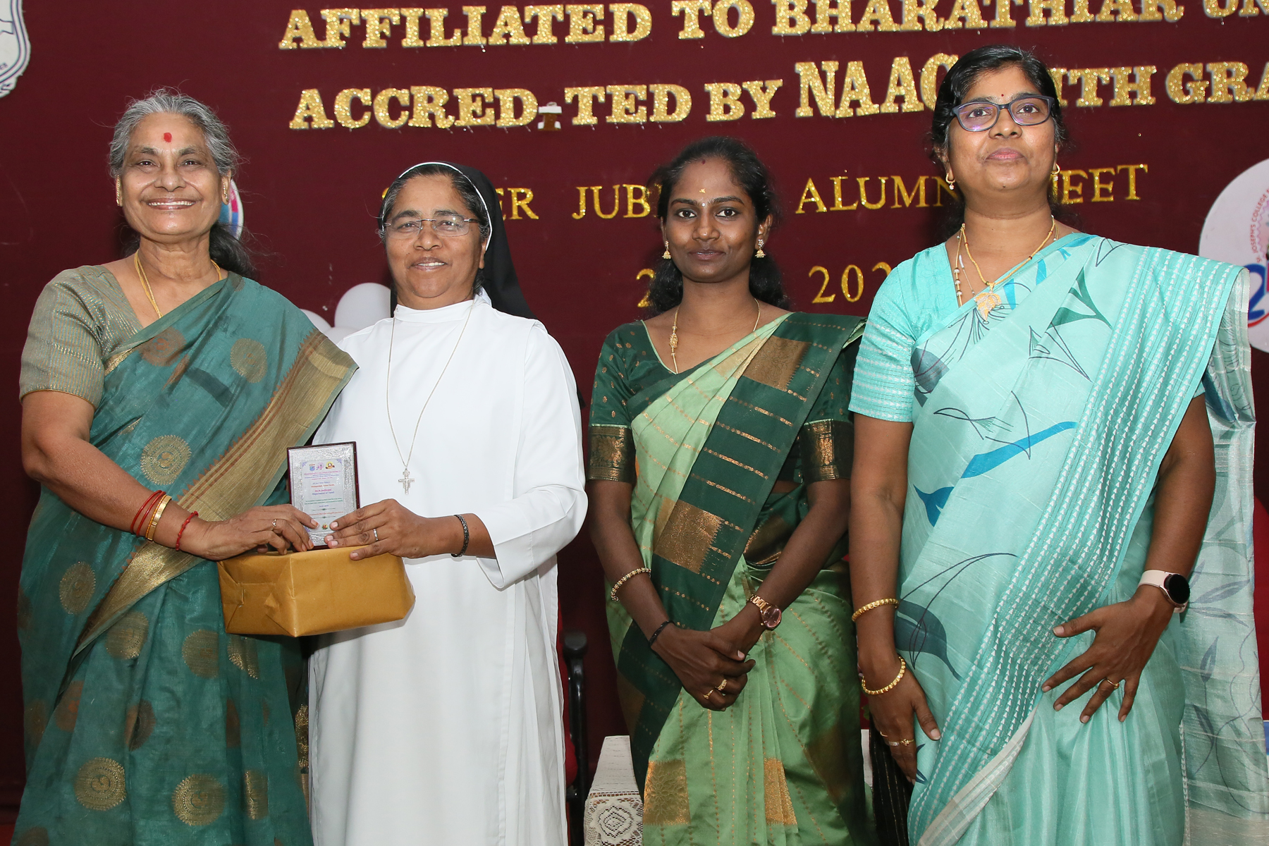 Alumnae Association — photograph 12